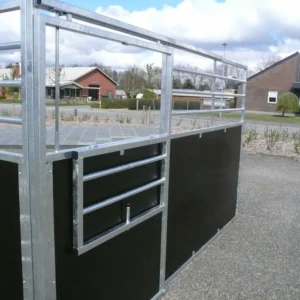 Hesteboks front m/skydedør venstre